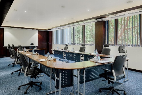 Holiday Inn Cairo Maadi image 1